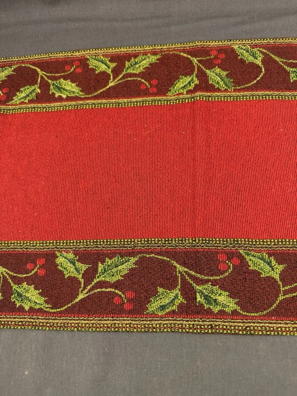 HOLIDAY TABLE RUNNER THICK TAPESTRY RED GREEN 12x68